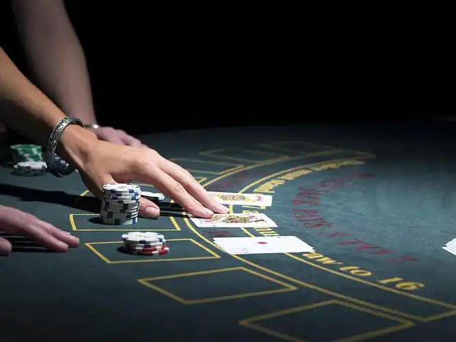 Simbol tanggung jawab dan keamanan dalam bermain judi online di platform terpercaya